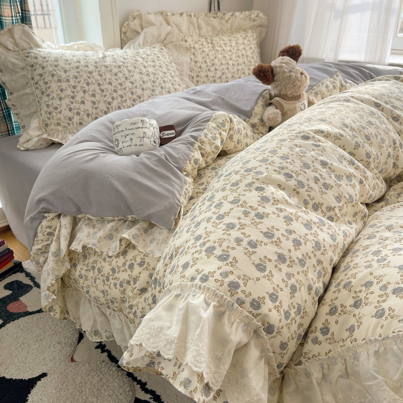 Set Sprei Kasur Empat Potong M - Silk Sheet Set ulasan dan harga